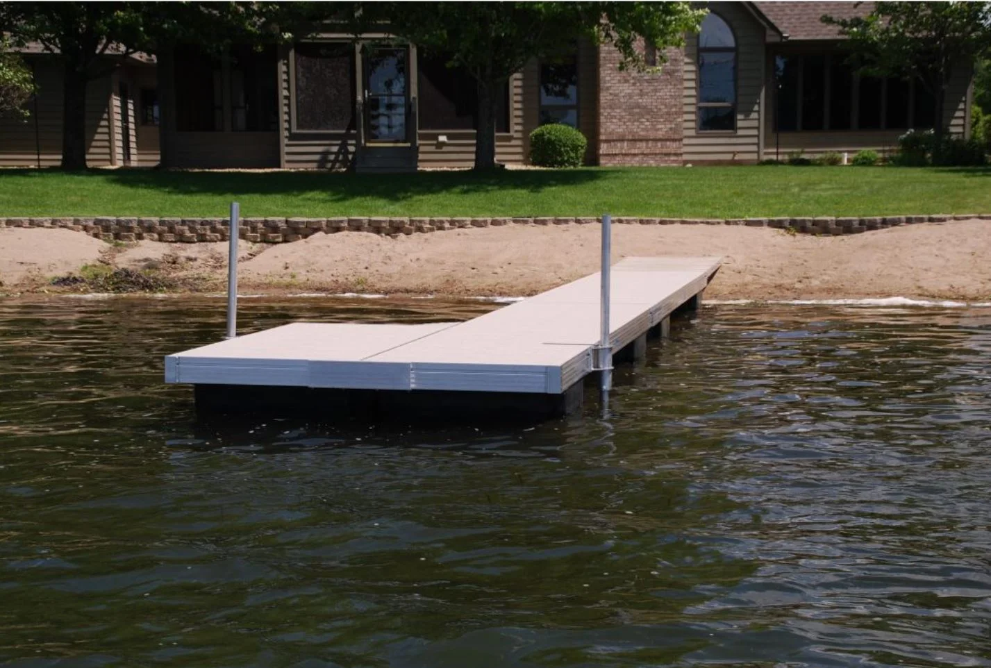 MN Docks & Boat Lifts 10,000 DOCKS